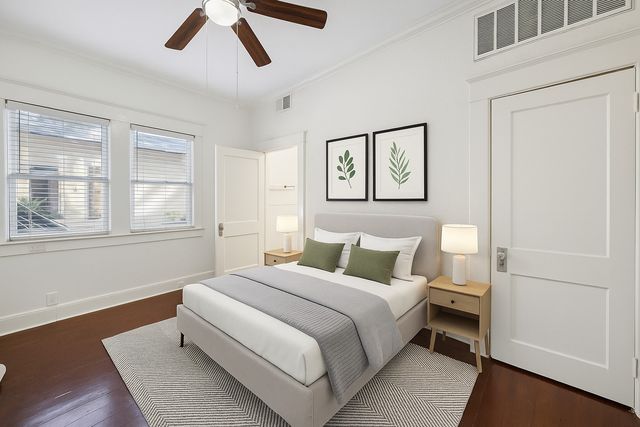 210 S Rosemont Avenue, Dallas, TX 75208