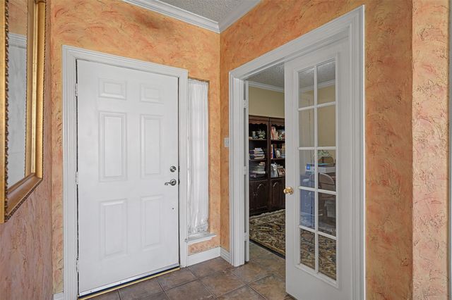 1109 Pierce Arrow Drive, Arlington, TX 76001