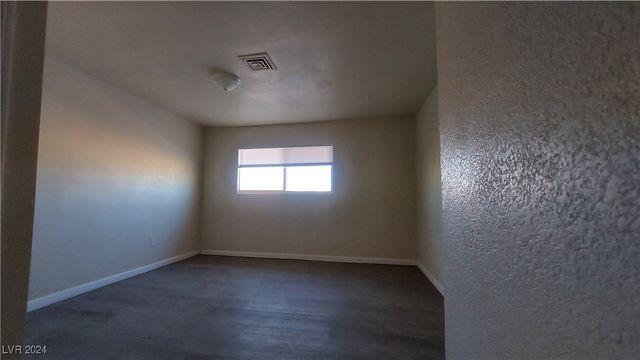 5116 Gray Lane G, Las Vegas, NV 89119
