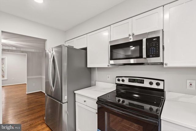 8219 DOCTOR CRAIK CT, Alexandria, VA 22306