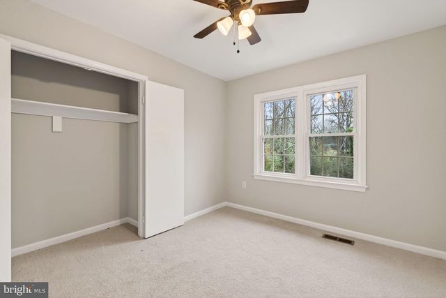 8219 DOCTOR CRAIK CT, Alexandria, VA 22306