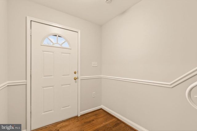 8219 DOCTOR CRAIK CT, Alexandria, VA 22306