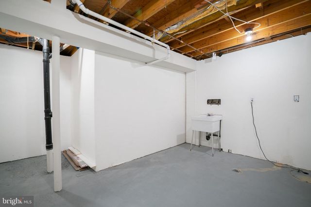 8219 DOCTOR CRAIK CT, Alexandria, VA 22306