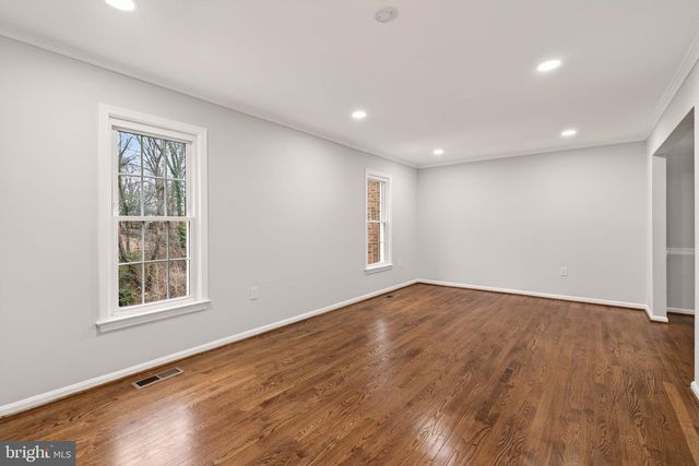 8219 DOCTOR CRAIK CT, Alexandria, VA 22306