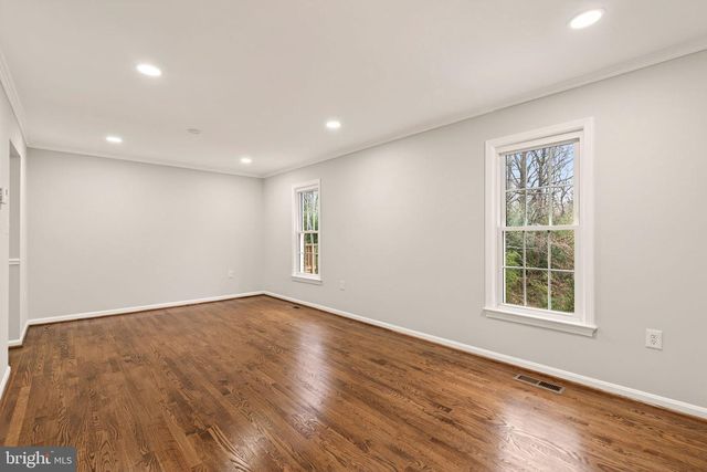 8219 DOCTOR CRAIK CT, Alexandria, VA 22306