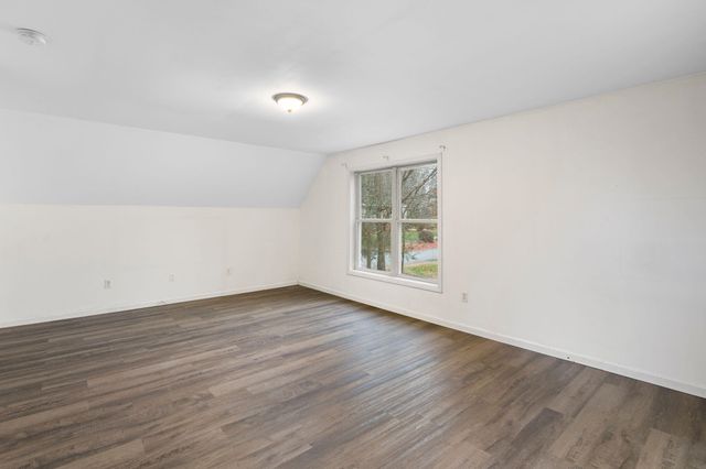 115 Country Hill, Brattleboro, VT 05301