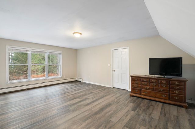 115 Country Hill, Brattleboro, VT 05301