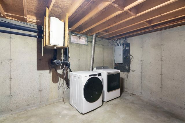 115 Country Hill, Brattleboro, VT 05301