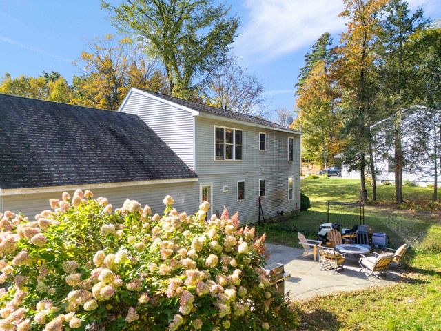 115 Country Hill, Brattleboro, VT 05301