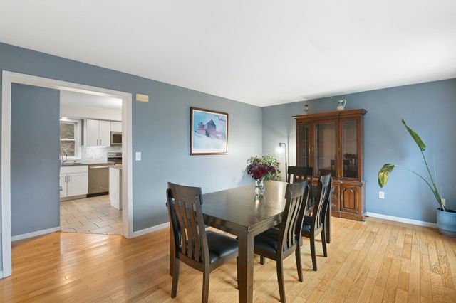 115 Country Hill, Brattleboro, VT 05301