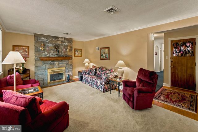 229 W KINGS HWY, Audubon, NJ 08106