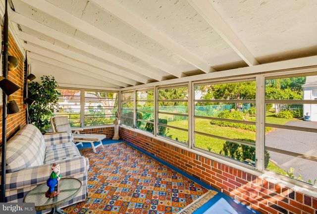 229 W KINGS HWY, Audubon, NJ 08106