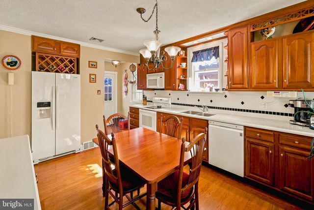 229 W KINGS HWY, Audubon, NJ 08106
