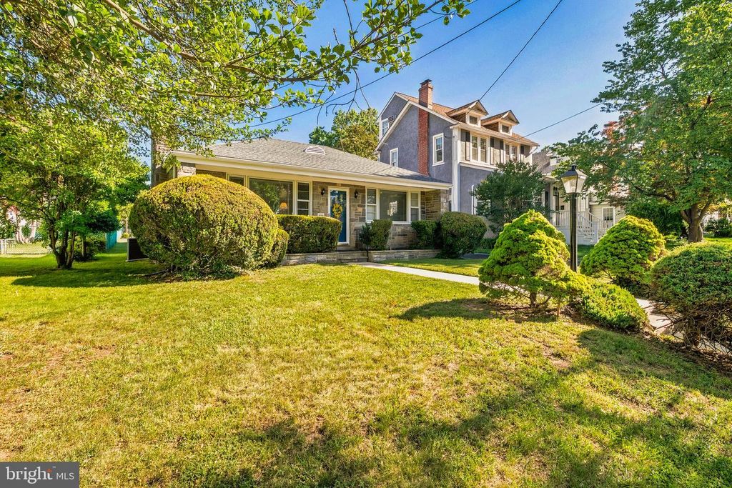 229 W KINGS HWY, Audubon, NJ 08106