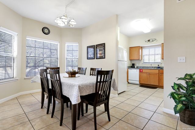 6160 Eckhert Rd Apt 1721, San Antonio, TX 78240