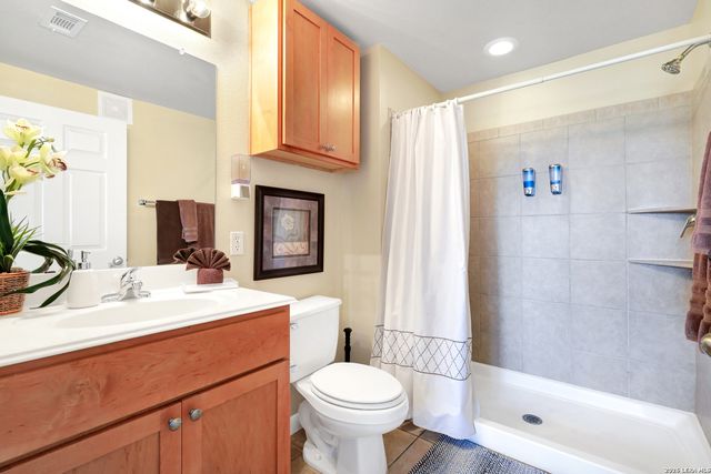 6160 Eckhert Rd Apt 1721, San Antonio, TX 78240