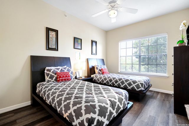 6160 Eckhert Rd Apt 1721, San Antonio, TX 78240