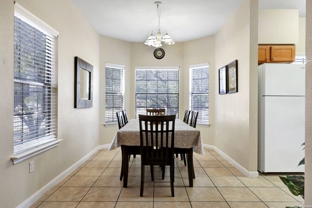 6160 Eckhert Rd Apt 1721, San Antonio, TX 78240