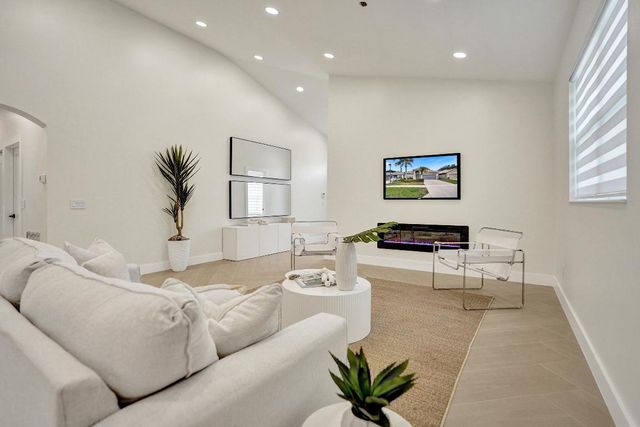 13642 Breton Lane, Delray Beach, FL 33446