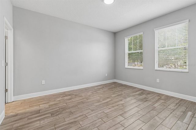1216 E GIDDENS AVE, Tampa, FL 33603