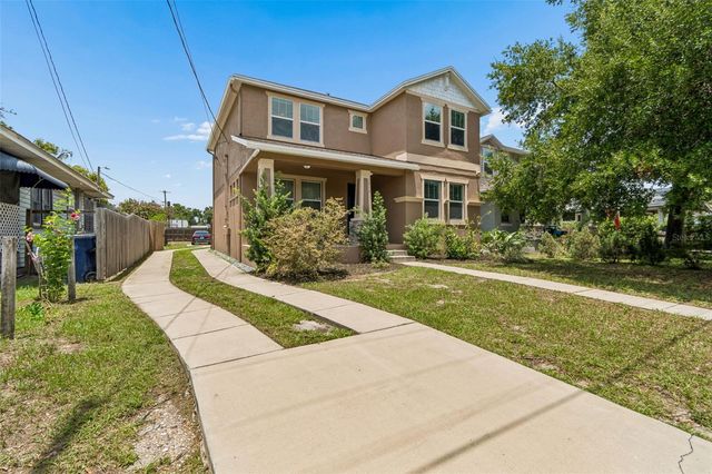 1216 E GIDDENS AVE, Tampa, FL 33603
