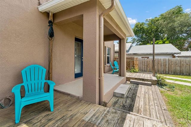 1216 E GIDDENS AVE, Tampa, FL 33603