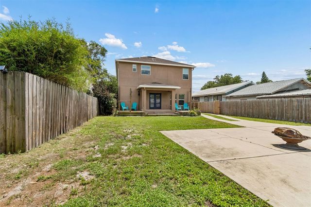 1216 E GIDDENS AVE, Tampa, FL 33603