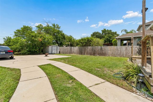 1216 E GIDDENS AVE, Tampa, FL 33603