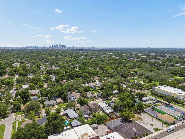 1216 E GIDDENS AVE, Tampa, FL 33603