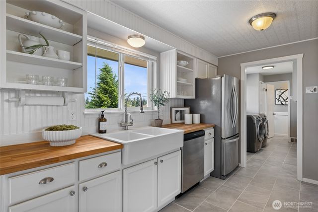 1501 S Lawrence Street, Tacoma, WA 98405