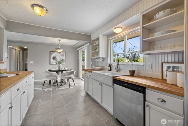1501 S Lawrence Street, Tacoma, WA 98405
