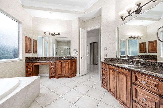 3323 Louvre Lane, Houston, TX 77082