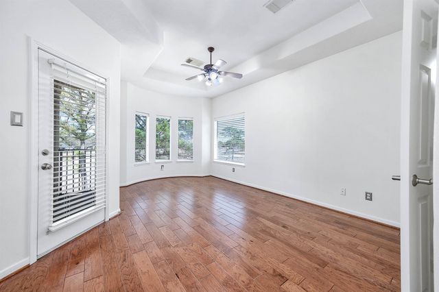 3323 Louvre Lane, Houston, TX 77082