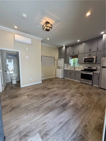 1909 Midvale, Los Angeles, CA 90025