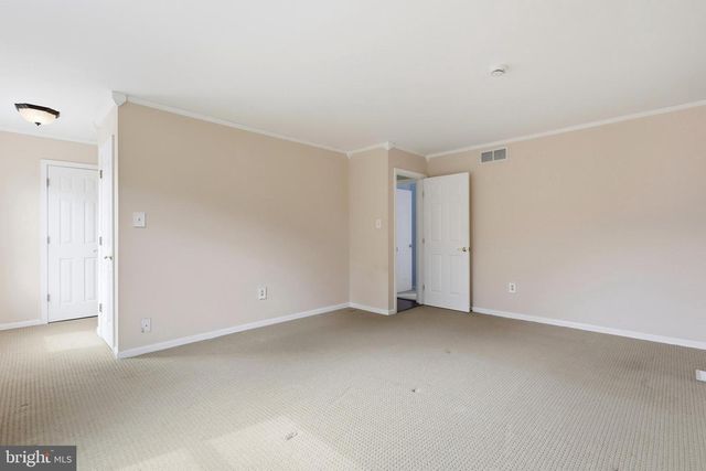 26 TALL TIMBER LN, Burlington, NJ 08016