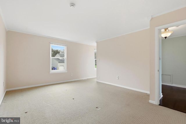 26 TALL TIMBER LN, Burlington, NJ 08016