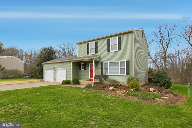 26 TALL TIMBER LN, Burlington, NJ 08016