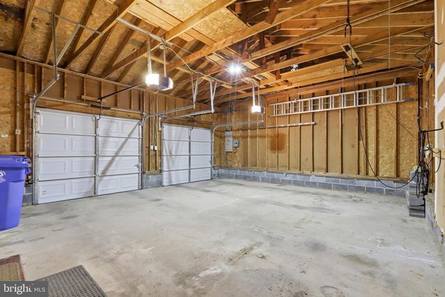 26 TALL TIMBER LN, Burlington, NJ 08016