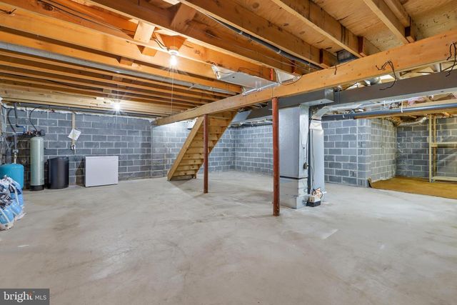 26 TALL TIMBER LN, Burlington, NJ 08016