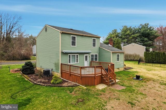 26 TALL TIMBER LN, Burlington, NJ 08016