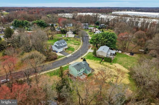 26 TALL TIMBER LN, Burlington, NJ 08016