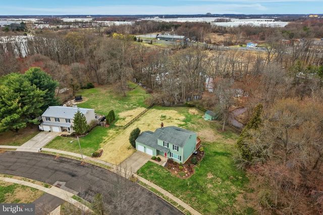 26 TALL TIMBER LN, Burlington, NJ 08016