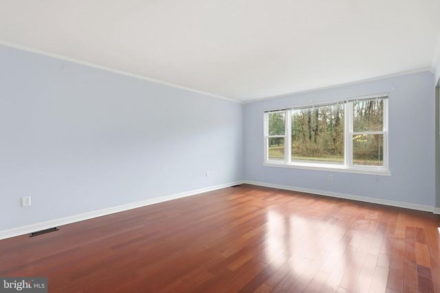 26 TALL TIMBER LN, Burlington, NJ 08016