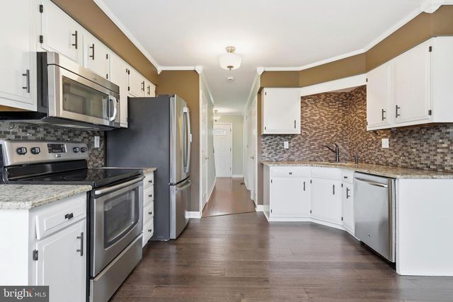 26 TALL TIMBER LN, Burlington, NJ 08016