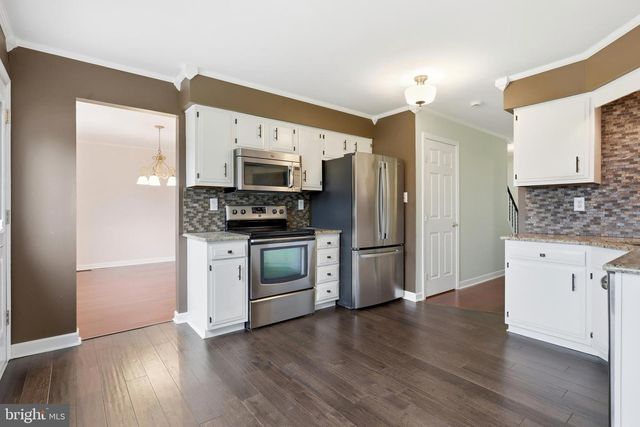 26 TALL TIMBER LN, Burlington, NJ 08016