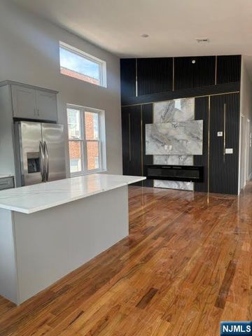 181 S Munn Avenue 4, Irvington, NJ 07111