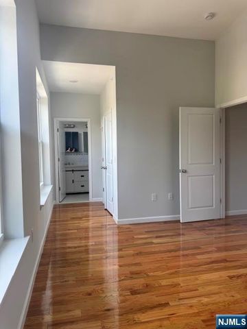 181 S Munn Avenue 4, Irvington, NJ 07111