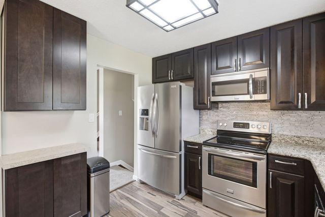 40 Linden Rd, North Strabane, PA 15317