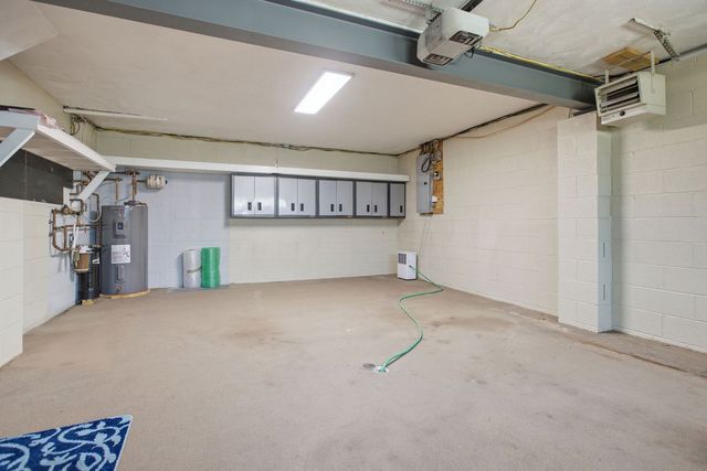 40 Linden Rd, North Strabane, PA 15317