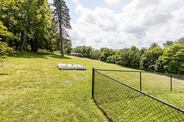40 Linden Rd, North Strabane, PA 15317